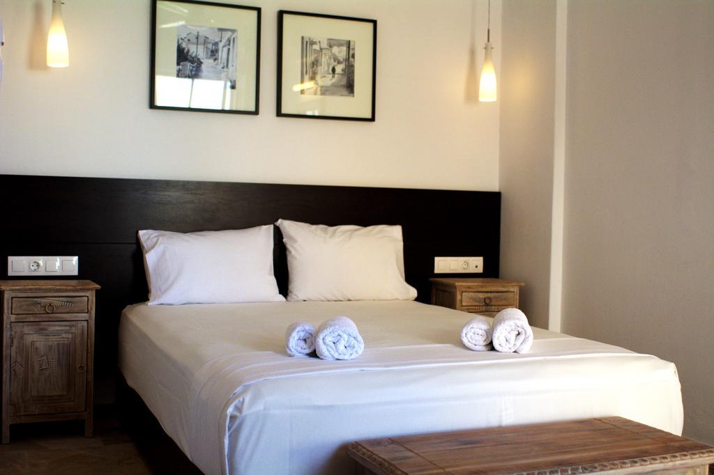 Polydoros Hotel Apartments Palaiochora Rum bild
